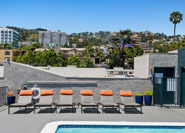 Photo of 930 Palm Ave, West Hollywood, CA 90069