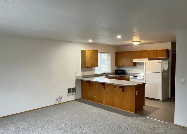 Property at 3658 SE 32nd Ave Unit 3656, Portland, OR, 97202, 2 beds, 1 bath, [object Object]
