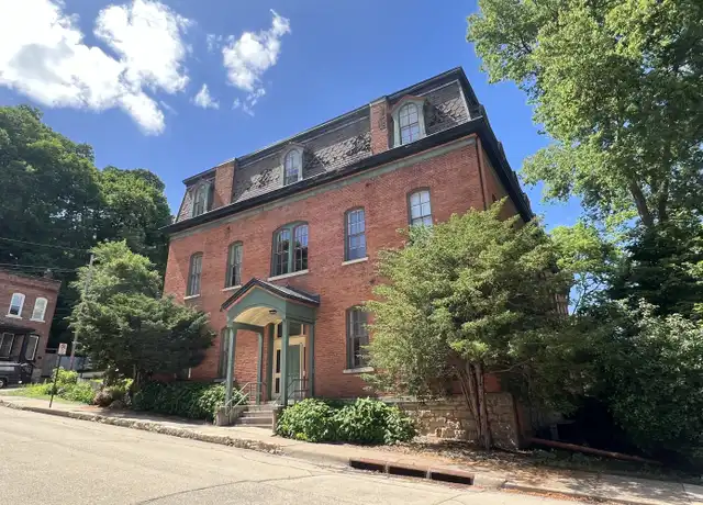 Property at 469 Emmett St Unit 23, Dubuque, IA, 52001, 1 bed, 1 bath, [object Object]