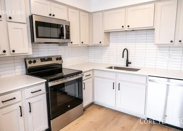 Property at 128 E 29th St, Kansas City, MO, 64108, 2 beds, 2.5 baths, [object Object]