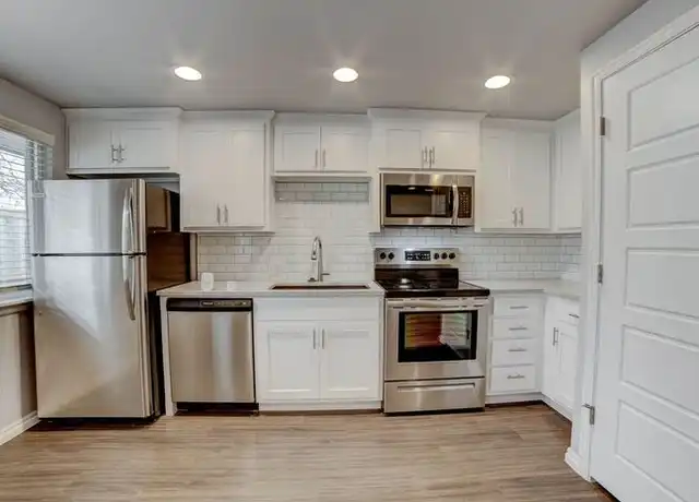 Property at 2639 E 10th St Unit 03, Tulsa, OK, 74104, 1 bed, 1 bath, [object Object]