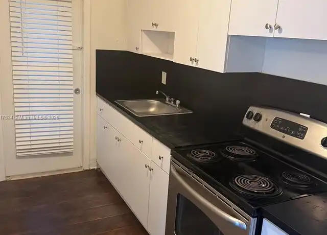 Property at 16890 NE 21st Ave Unit 3, North Miami Beach, FL, 33162, 1 bed, 1 bath, [object Object]