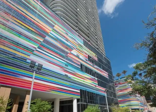 Property at 45 SW 9th St #2402, Miami, FL, 33130, 1 bed, 2 baths, [object Object]