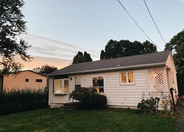 Property at 58 Springer Ave, Tiverton, RI, 02878, 2 beds, 1 bath, [object Object]
