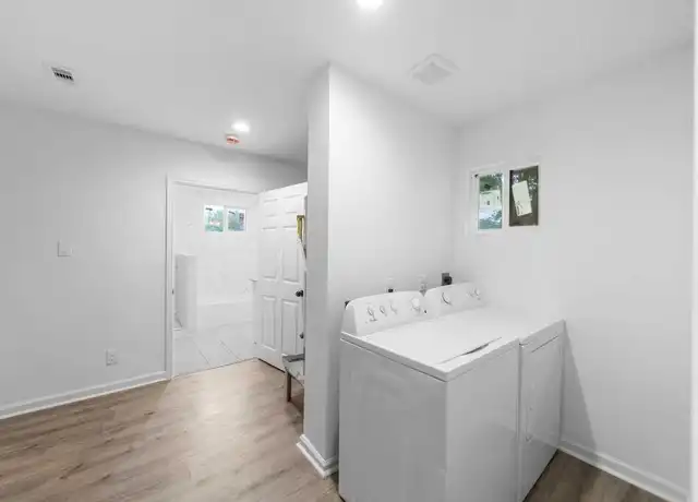 Property at 6003 Lyndhurst Dr, Houston, TX, 77033, 1 bed, 1 bath, [object Object]