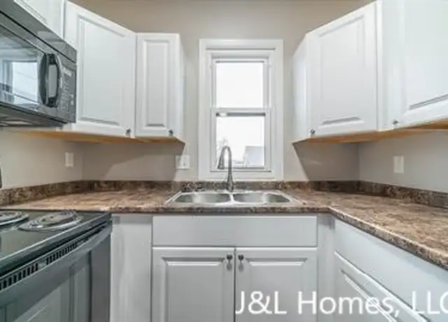 Property at 170 S Highland Ave, Columbus, OH, 43223, 2 beds, 1 bath, [object Object]
