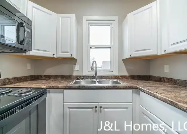 Property at 170 S Highland Ave, Columbus, OH, 43223, 2 beds, 1 bath, [object Object]