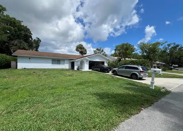Property at 858 Rose Way, Naples, FL, 34104, 3 beds, 2 baths, [object Object]