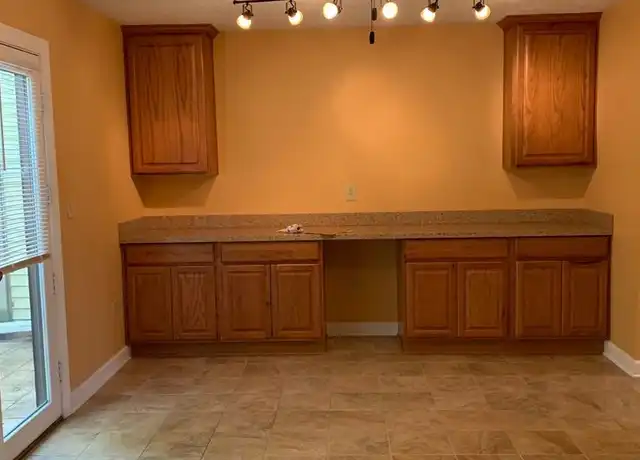 Property at 336 Loudon Rd, Blacksburg, VA, 24060, 3 beds, 2.5 baths, [object Object]