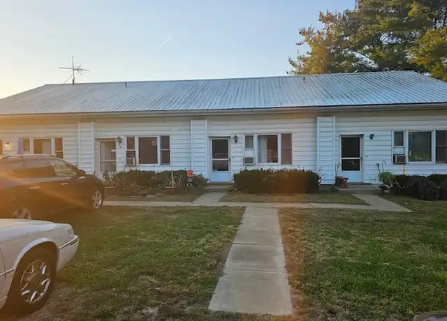 Property at 418 E Wood St Unit 3, Shreve, OH, 44676, 1 bed, 1 bath, [object Object]