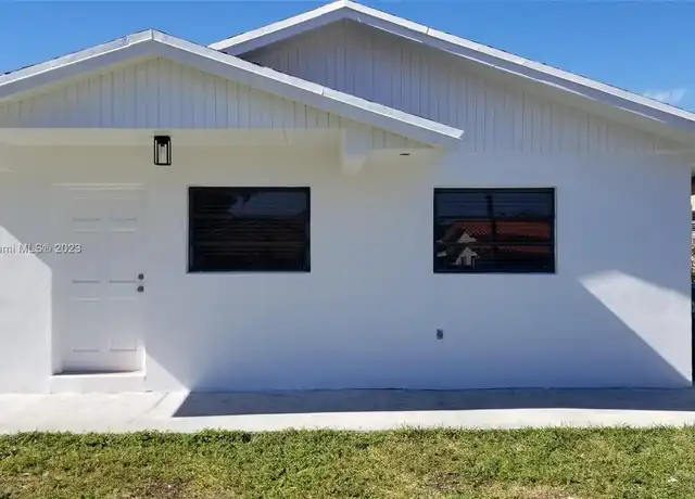 Property at 3904 SW 88th Ct, Miami, FL, 33165, 2 beds, 1 bath, [object Object]