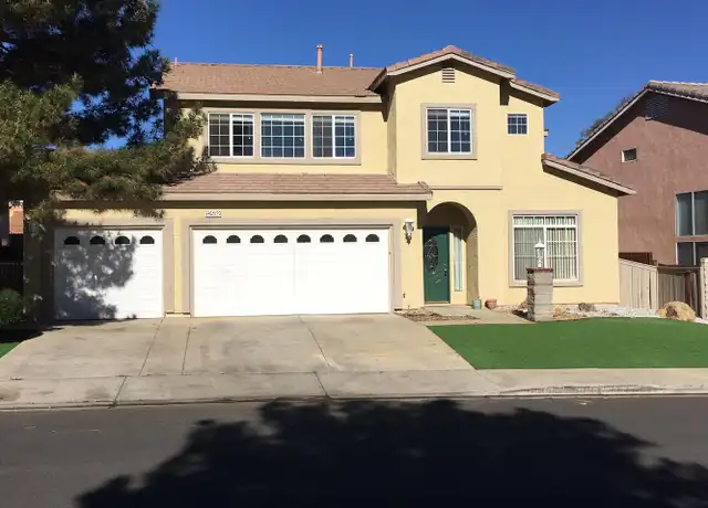 Property at 12592 Eaton Ln, Victorville, CA, 92392, 5 beds, 3 baths, [object Object]