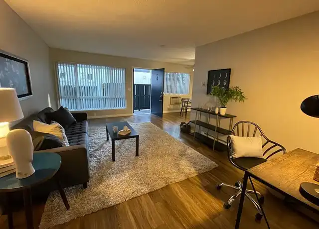Property at 950 Meridian Ave, San Jose, CA, 95126, 1-2 bed, 1-2 bath, [object Object]