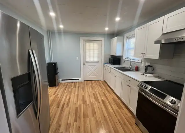 Property at 326 Eastern Ave Unit 1, Augusta, ME, 04330, 2 beds, 1 bath, [object Object]