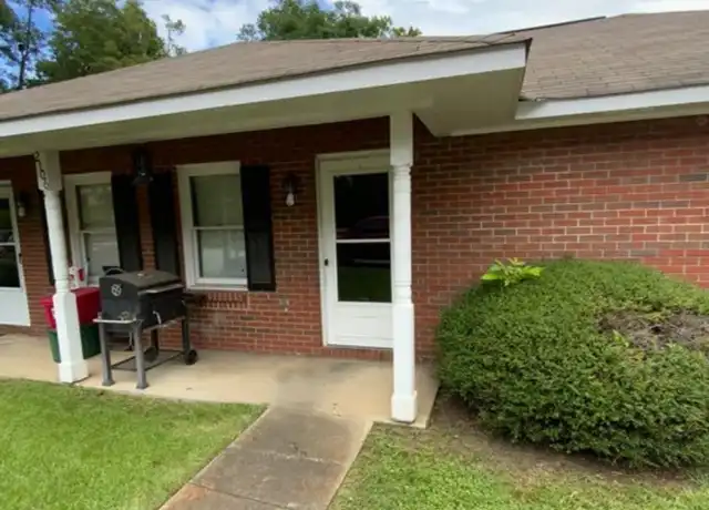 Property at 2104 2nd Ave, Phenix City, AL, 36867, 2 beds, 1 bath, [object Object]