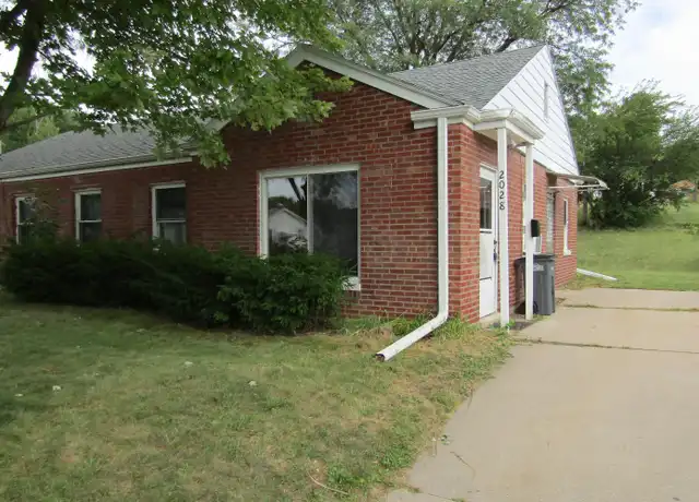 Property at 2028 Chaney Rd Unit 1, Dubuque, IA, 52001, 1 bed, 1 bath, [object Object]