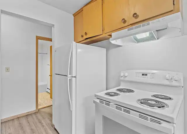 Property at Larpenteur Crossing - 1845 Larpenteur Ave W, Saint Paul, MN, 55113, 2 beds, 1 bath, [object Object]