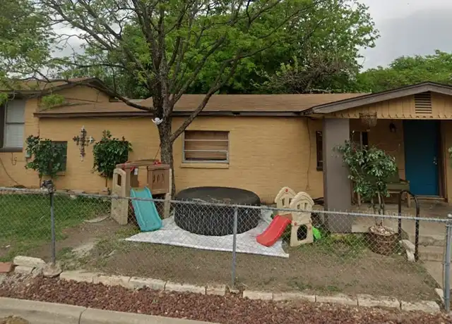 Property at 1034 Wheatley Ave Unit B, Austin, TX, 78752, 3 beds, 1.5 baths, [object Object]