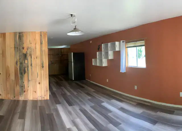 Property at 9824 Highway 421 S, Trade, TN, 37691, 1 bed, 1 bath, [object Object]