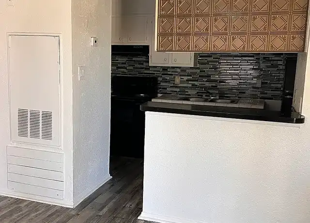 Property at 209 Victor St, San Antonio, TX, 78209, 1 bed, 1 bath, [object Object]