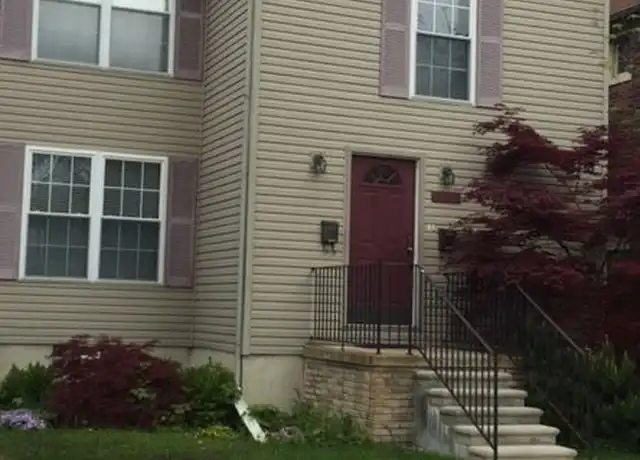 Property at 1008 Lakepointe St, Grosse Pointe Park, MI, 48230, 2 beds, 2 baths, [object Object]