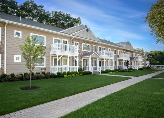 Property at 200 Jefferson Ave Unit 2C, St James, NY, 11780, 1 bed, 1 bath, [object Object]