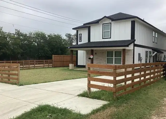 Property at 1632 E Arlington Ave, Fort Worth, TX, 76104, 3 beds, 2.5 baths, [object Object]