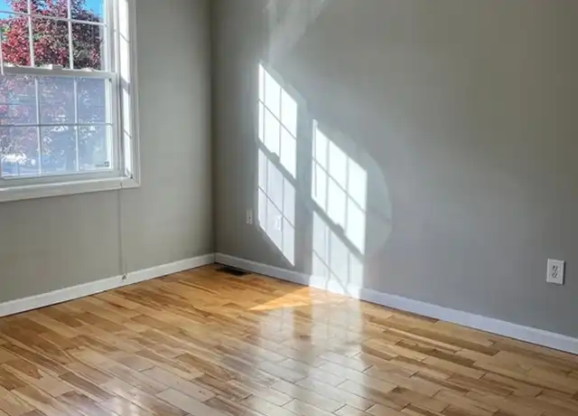 Property at 726 Belmont St Unit 5, Brockton, MA, 02301, 2 beds, 2 baths, [object Object]