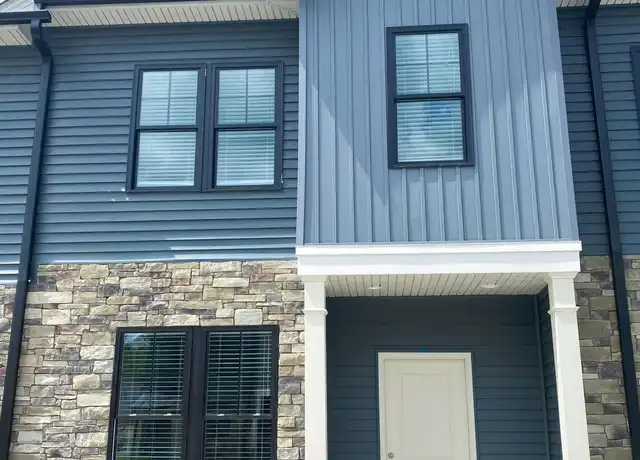 Property at 75 High St Unit 75, Lynchburg, VA, 24501, 3 beds, 3.5 baths, [object Object]