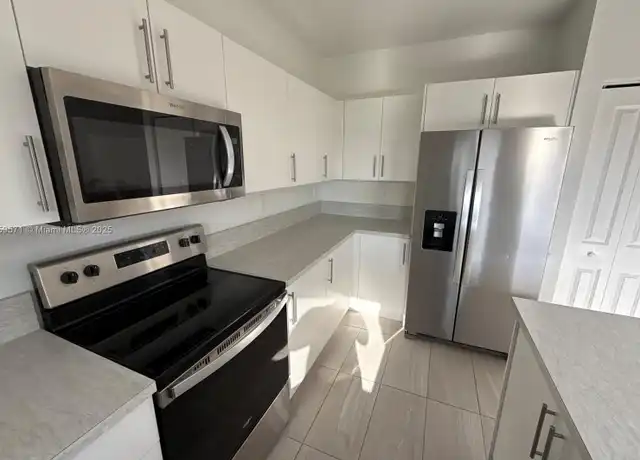 Property at 412 NW 12th Pl, Homestead, FL, 33034, 3 beds, 2.5 baths, [object Object]