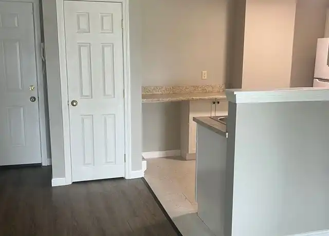Property at 13 Washington St Unit 211, Sanford, ME, 04073, 1 bed, 1 bath, [object Object]