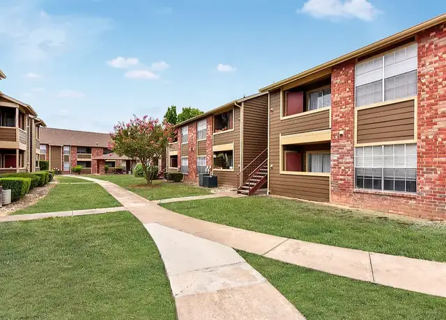 Photo of 1805 Aquarena Springs Dr, San Marcos, TX 78666