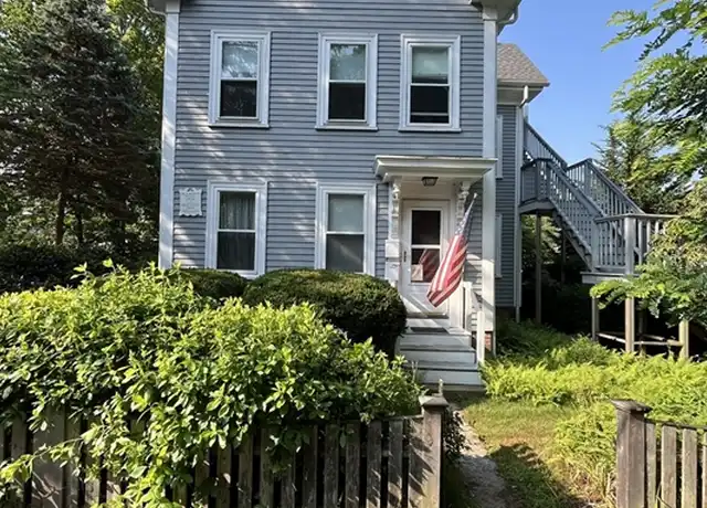 Property at 12 Hart St Unit 2, Beverly, MA, 01915, 2 beds, 1 bath, [object Object]