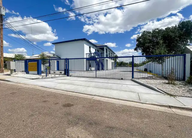 Property at 615 E Lane St Unit 1, Laredo, TX, 78040, 2 beds, 1 bath, [object Object]
