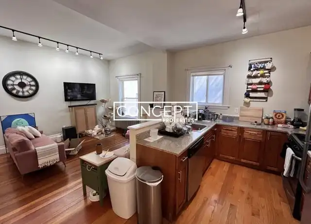 Property at 358 Broadway, Somerville, MA, 02145, 3 beds, 1 bath, [object Object]
