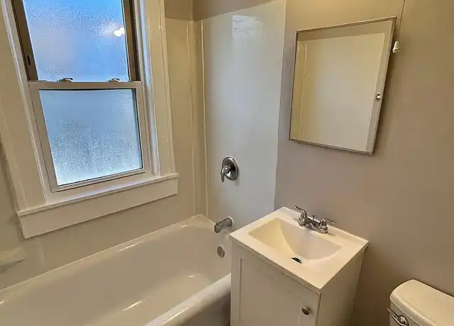 Property at Rose and Rose - 11821 Detroit Ave, Lakewood, OH, 44107, 1 bed, 1 bath, [object Object]