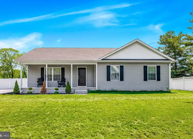 Property at 631 W Mount Vernon St, Smyrna, DE, 19977, 3 beds, 2 baths, [object Object]