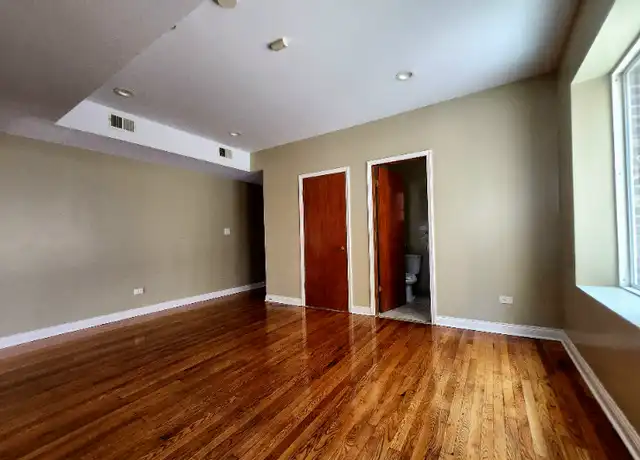 Property at 5646 W North Ave Unit 2E, Chicago, IL, 60639, 3 beds, 1 bath, [object Object]