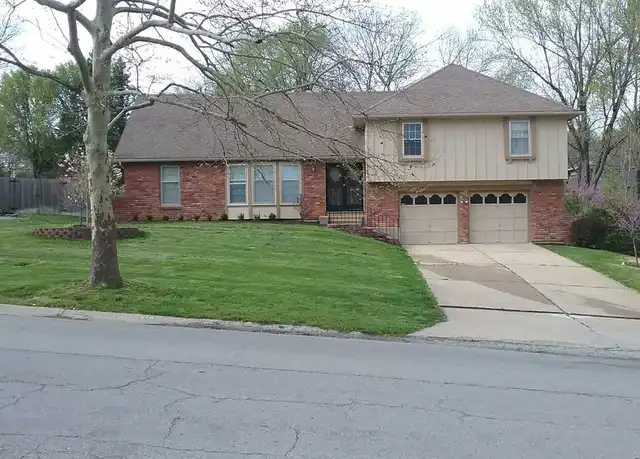 Property at 818 W Santa Fe Trl Unit NA, Kansas City, MO, 64145, 5 beds, 3 baths, [object Object]