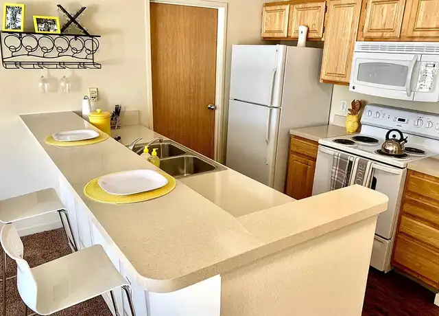 Property at Arboretum Apartments - 1010 Emajean St, Kalamazoo, MI, 49006, 2-4 beds, 1-3 bath, [object Object]