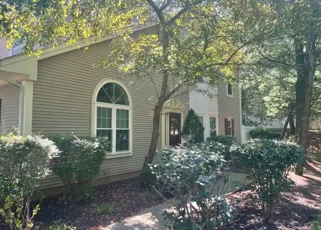 Property at 17 Cameo Ct, Franklin Park, NJ, 08823, 3 beds, 2.5 baths, [object Object]