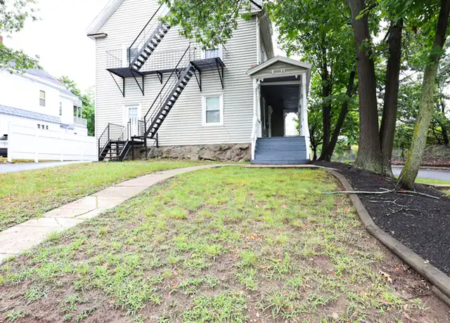 Property at 46 River St Unit 1, Braintree, MA, 02184, 2 beds, 1 bath, [object Object]
