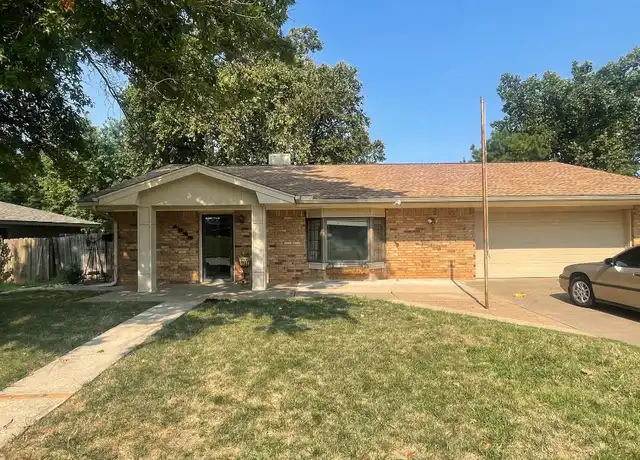 Property at 1225 N Terrace Dr, Weatherford, OK, 73096, 3 beds, 2 baths, [object Object]