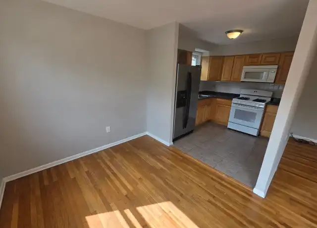 Property at 214 Robina St Unit 2F, Philadelphia, PA, 19116, 2 beds, 1 bath, [object Object]