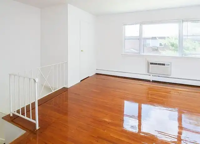 Property at Cedar Lane - 100 Cedar Ln, Highland Park, NJ, 08904, 1-2 bed, 1 bath, [object Object]
