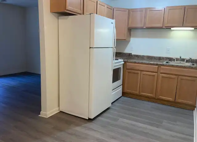 Property at 4138 Cresthill Dr, Roanoke, VA, 24018, 1 bed, 1 bath, [object Object]