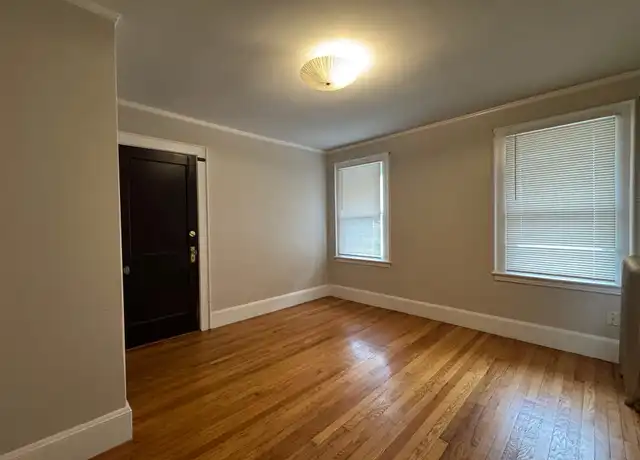 Property at 93 Hillside Rd Unit 2nd Floor, Watertown, MA, 02472, 2 beds, 1 bath, [object Object]