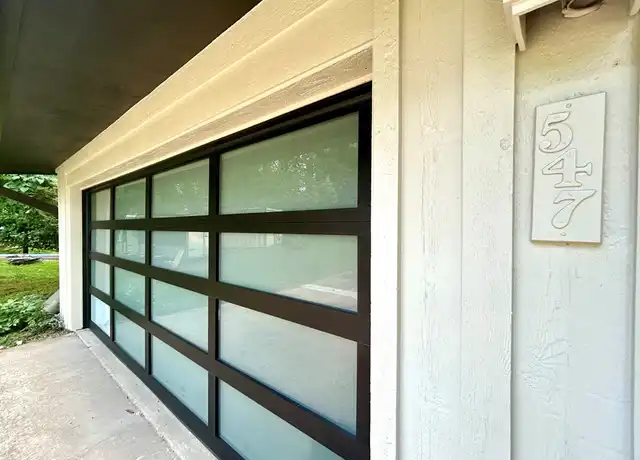 Property at 547 N Gray Ave, Fayetteville, AR, 72701, 4 beds, 3 baths, [object Object]
