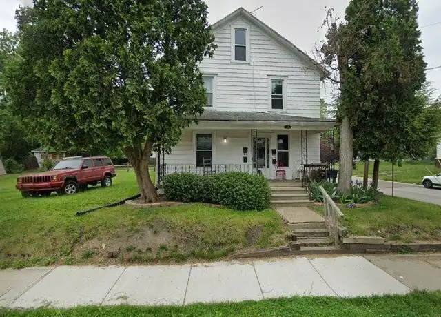 Property at 1052 Yale St Unit 2, Akron, OH, 44301, 1 bed, 1 bath, [object Object]