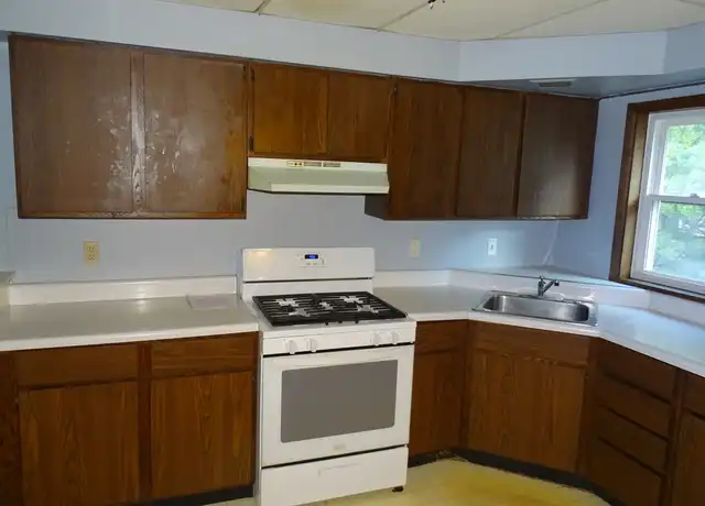 Property at 809 College Ave Unit 3, Adrian, MI, 49221, 2 beds, 1 bath, [object Object]